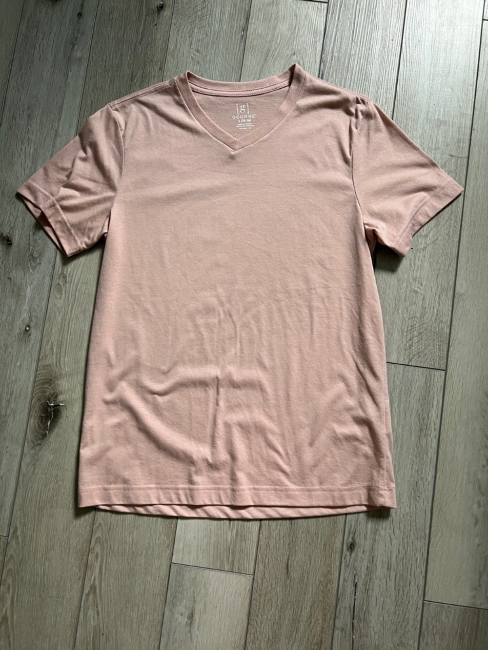 George V-Neck Tee